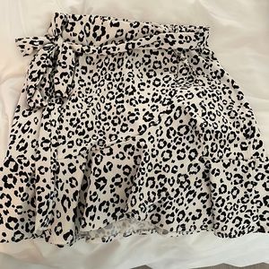 Size small Vestique Chetah Skirt